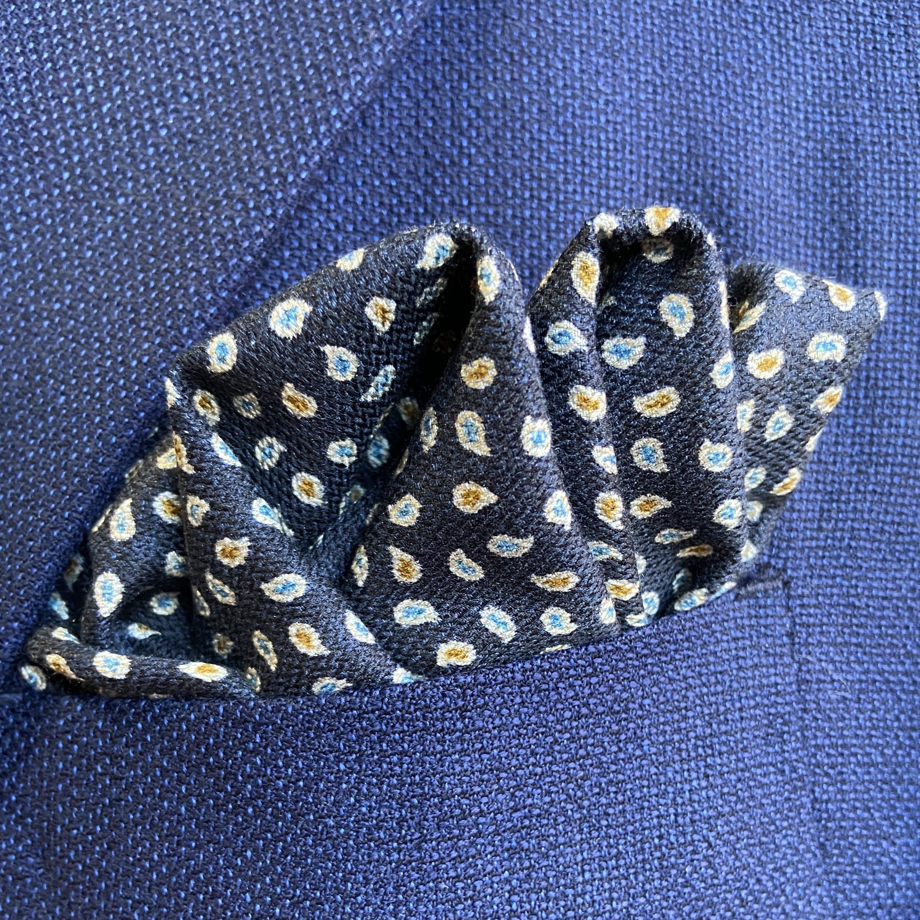 Ancient/Mini Drops Pocket Square