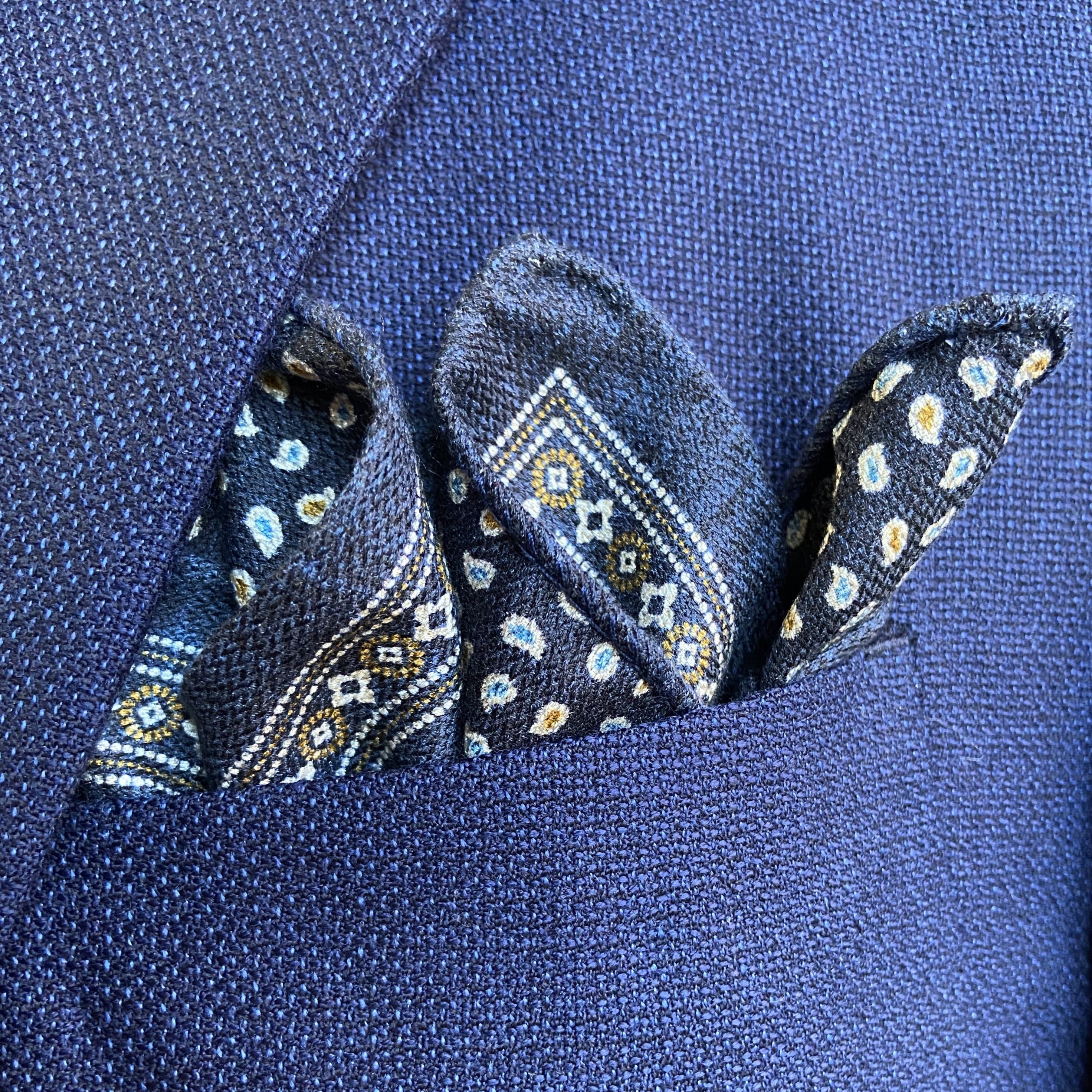 Ancient/Mini Drops Pocket Square